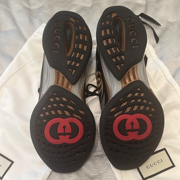 Men’s Gucci Run Sneaker 2023 size 10 - Picture 11 of 15